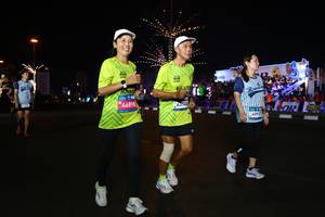 BIB: 107, 46898, 4093
                            <button type="button" onclick="openModal(23043459)" class="btn btn-primary btn-sm float-right btn-popup" data-toggle="modal" data-target=".modal-high-quality">
                        <i class="fas fa-shopping-cart"></i> Add to Cart
                    </button>
                                            <button type="button" onclick="isThisMe(23043459, true)" class="btn btn-success btn-sm float-right btn-popup btn-isme hidden" data-toggle="tooltip" data-placement="bottom" title="นี่คือรูปของคุณใช่ไหม คลิกที่นี่เพื่อเอาเข้าอัลบั้ม">
                        <i class="fas fa-plus"></i> Add to album
                    </button>
                    <button type="button" onclick="isThisMe(23043459, false)" class="btn btn-warning btn-sm float-right btn-popup btn-isnotme hidden">
                        <i class="fas fa-ban"></i> Remove from album
                    </button>
